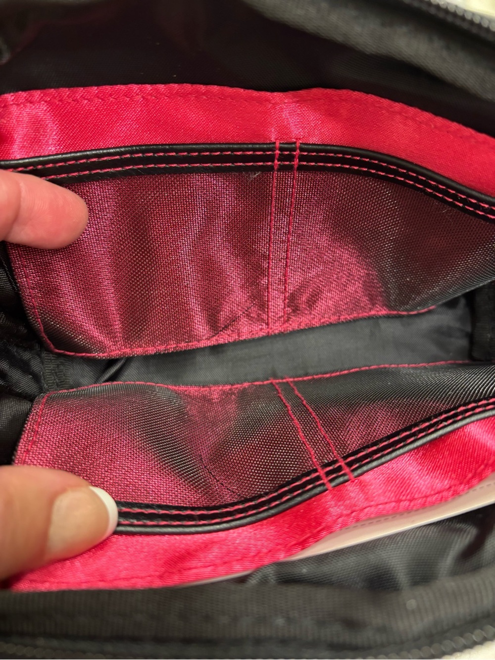 Mary Kay Cosmetics pouch - Like New - Picture 4 of 4